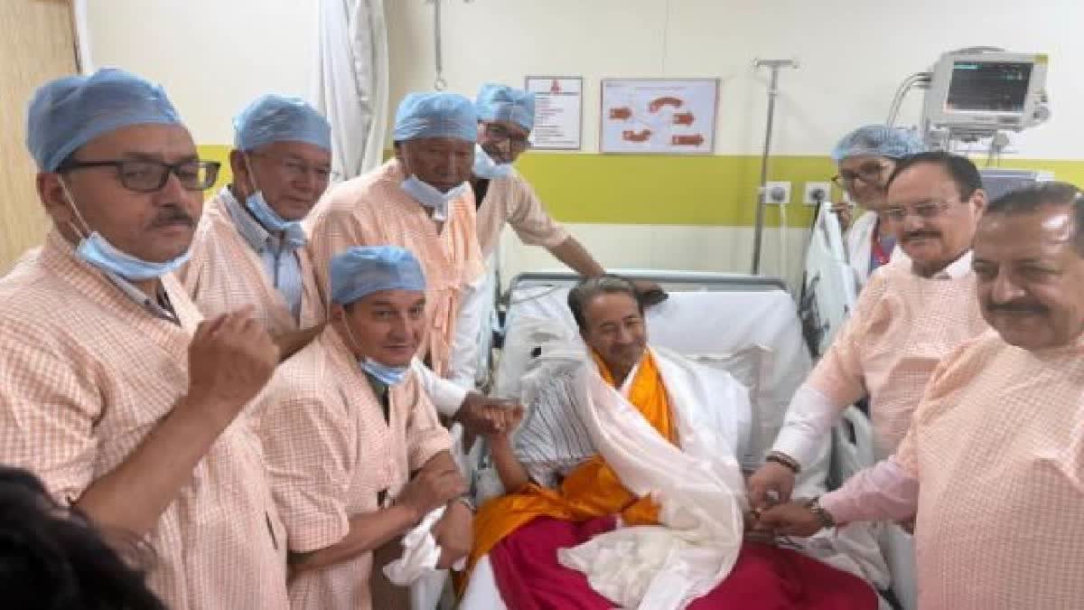 ২৬ দিনৰ অন্তত অনশন ভংগ কৰিলে সোণম ৱাংচুকে