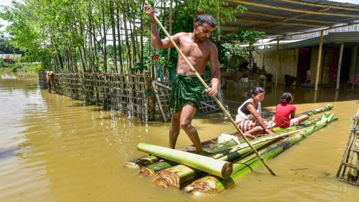ৰাজ্যত বান পৰিস্থিতিৰ কিছু উন্নতি, কিন্তু ৫.২৪ লাখ লোক বৰ্তমানো জলবন্দী