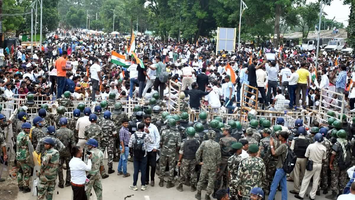 প্ৰতিবাদী ছাত্ৰ-ছাত্ৰীৰ ওপৰত আৰক্ষীৰ লাঠিচাৰ্জৰ বিৰোধিতাৰে মঙলবাৰে ঝাৰখণ্ড বন্ধ ঘোষণা বিজেিপৰ