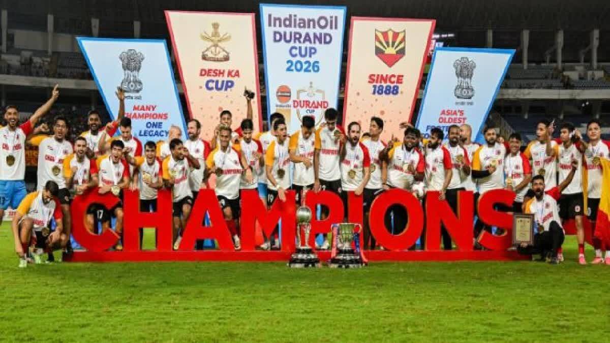 এডমুণ্ড লালৰিণডিকাৰ আকৰ্ষণীয় হেট-ট্ৰিকেৰে মহন বাগানক ৪-১ গ’লত পৰাস্ত কৰি ১৭ সংখ্যক ডুৰাণ্ড কাপ খিতাপ দখল ইষ্টবেংগলৰ