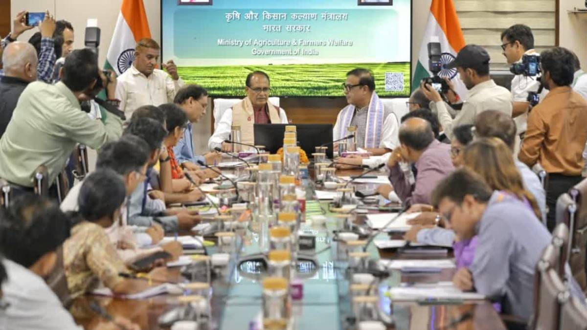 কেন্দ্ৰীয় মন্ত্ৰী শিৱৰাজ সিং চৌহানক সাক্ষাৎ মুখ্যমন্ত্ৰীৰ: অসমলৈ আহিল প্ৰায় ৫,০০০ কোটি টকাৰ সাহায্য