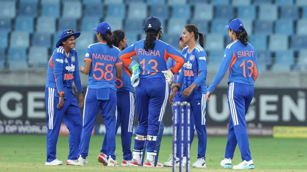মহিলা এচিয়া কাপ জয়ৰ পিছতো মোহচিন নাকভিৰ হাতৰ পৰা ট্ৰফী গ্ৰহণ নকৰিলে ভাৰতীয় ক্ৰিকেট দলে, বিচিচিআইৰ স্পষ্টীকৰণ