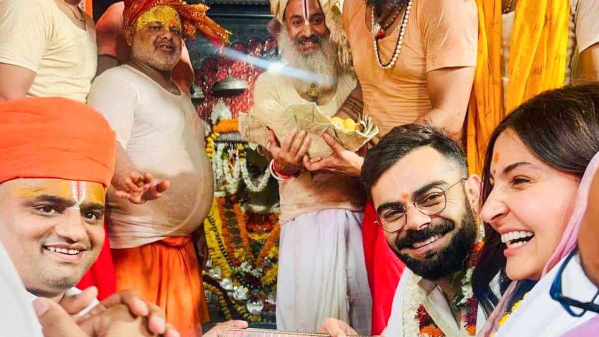 Virat, Anushka Visit Premanand Maharaj's New Vrindavan Ashram; Walk Barefoot In Rain