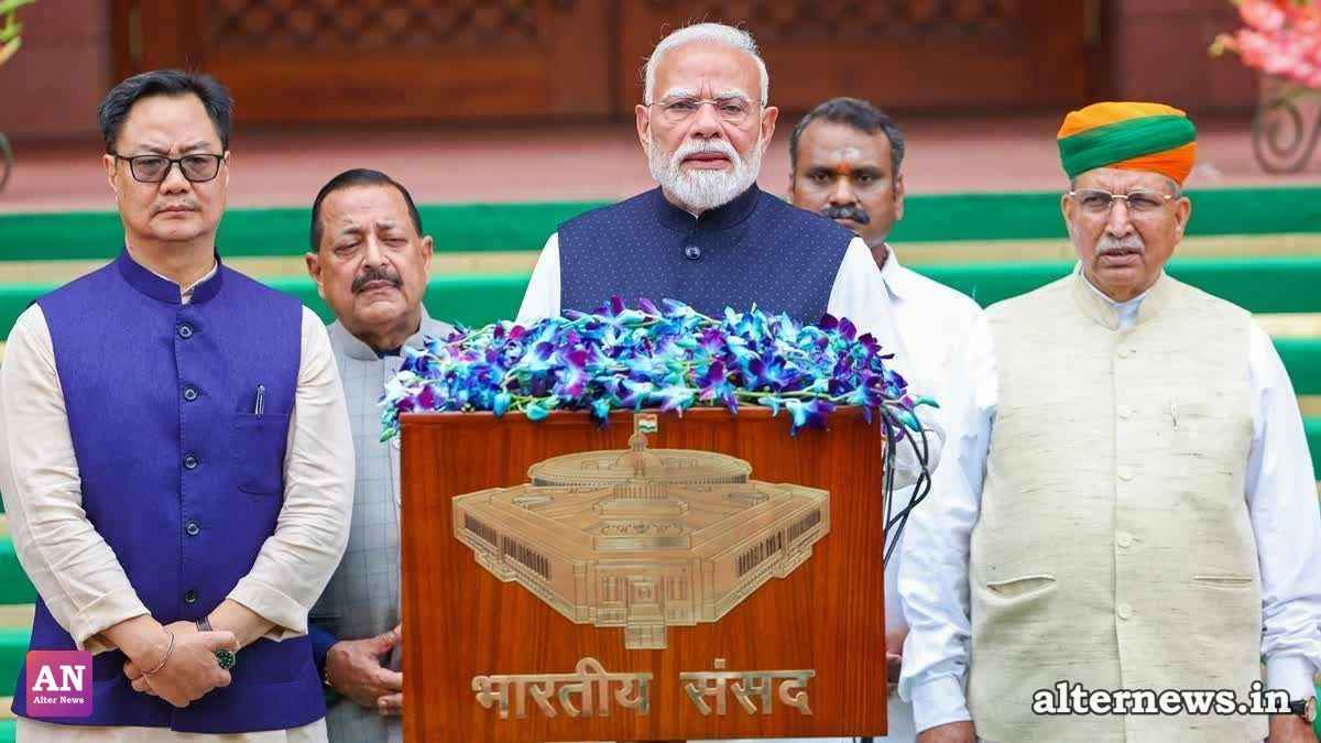PM Modi with union ministers outside Parliament