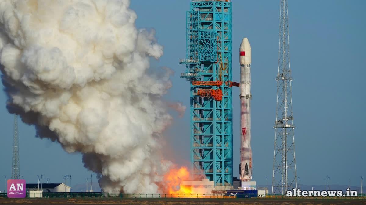 China Achieves Milestone First On-Land Rocket Booster Recovery via Reusable Zhuque-3 Mission