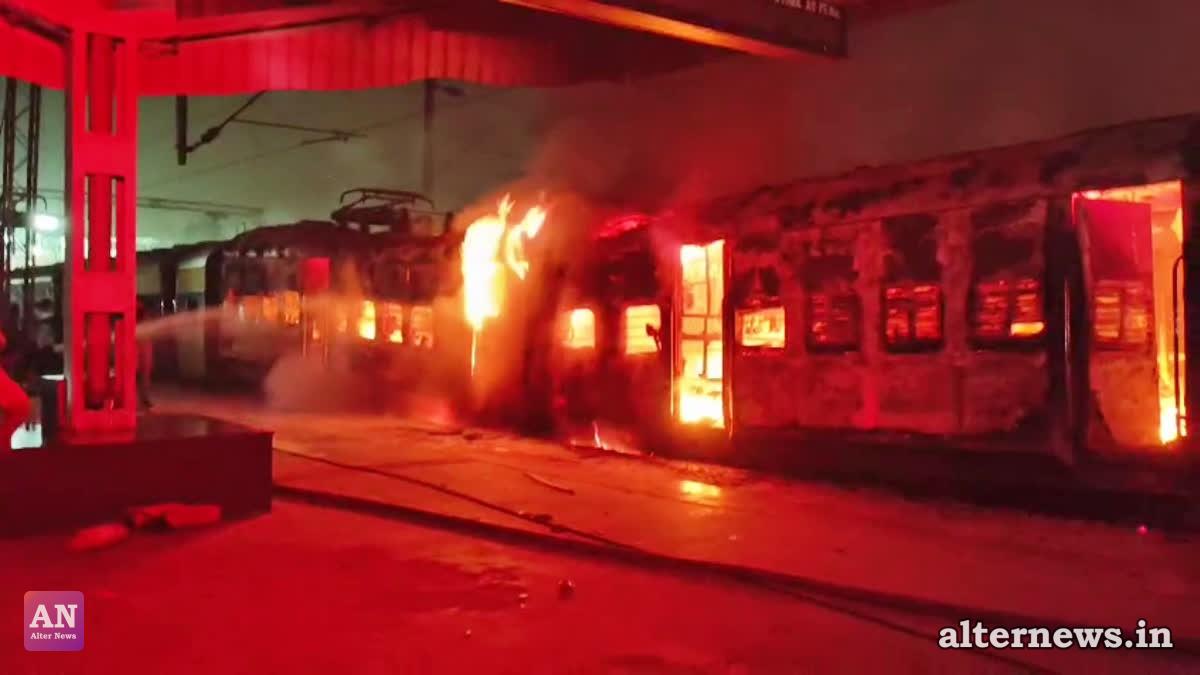 Fire breaks out on Samastipur-Saharsa train at Simri Bakhtiyarpur; quick evacuation saves lives.