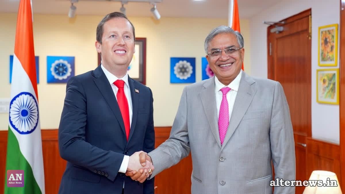 CEC Gyanesh Kumar, US Envoy Sergio Gor Discuss Closer Cooperation in Election Management