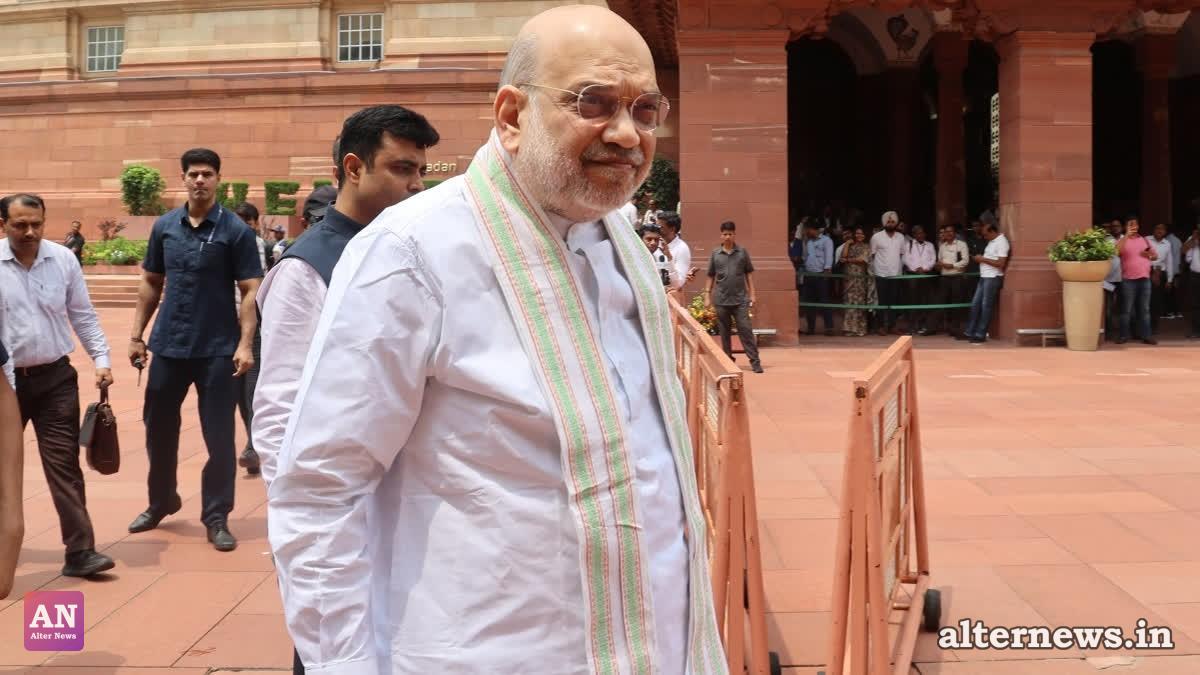Amit Shah Arrives in Chennai to Chair 31st Southern Zonal Council Meeting with 6 Chief Ministers
