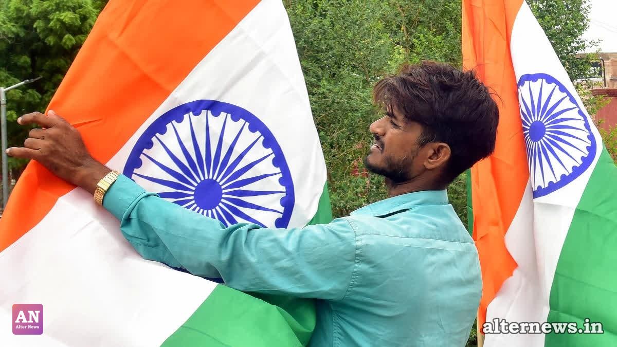 Union Home Ministry directs states to ensure dignified display and disposal of the Tricolour