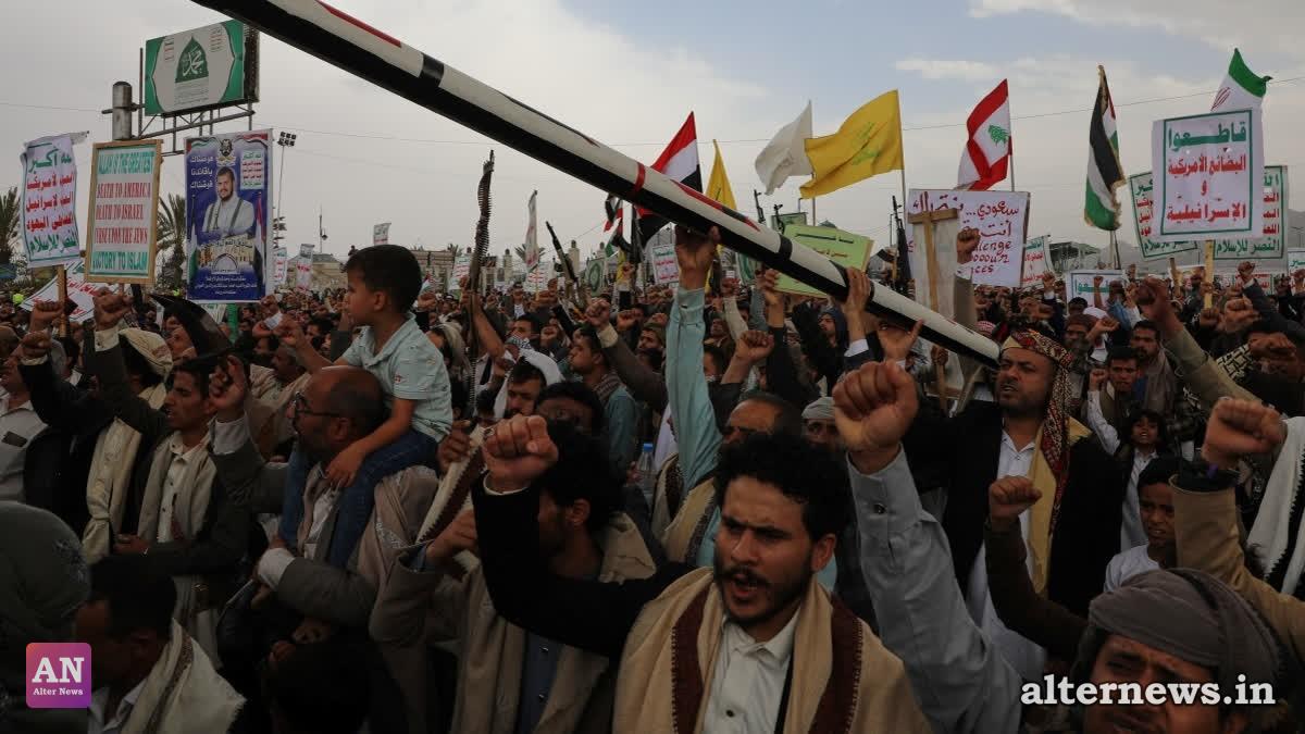 Deadliest Houthi Missile and Drone Attacks in Years Kill 58 Saudi-Backed Yemeni Govt Troops