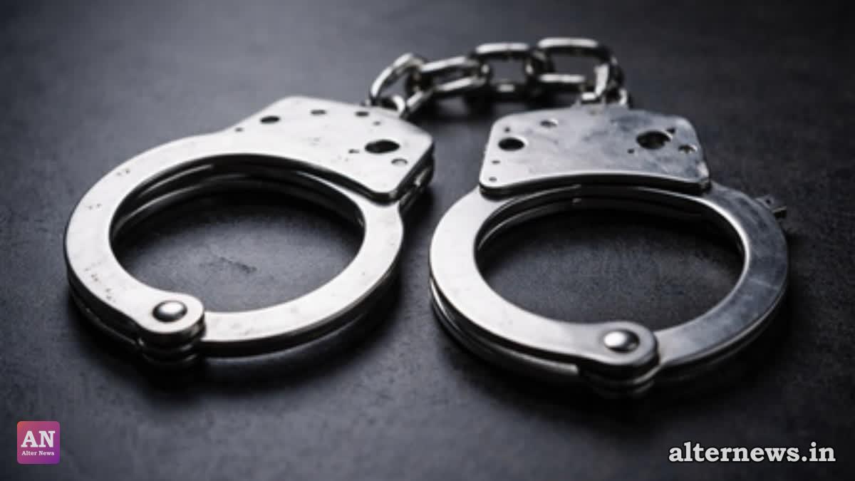 Two Men Arrested for Entering Mumbai Mall with Firearm and Fake PMO ID Card Get Judicial Custody