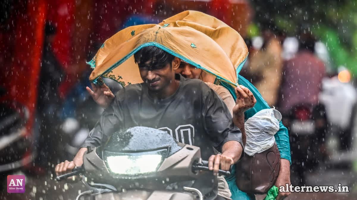 India Weather Update: Heavy Rain, Thunderstorms Likely Across North India; Delhi-NCR Faces Another Wet Spell