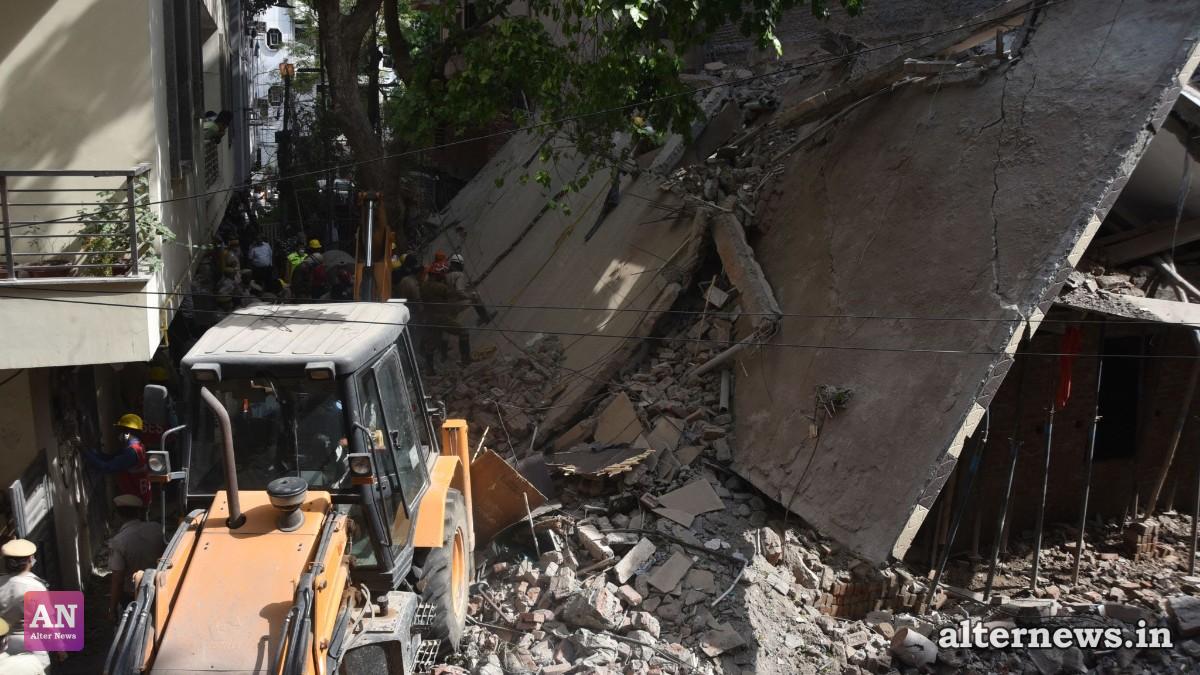 "Brother, Save Me": Trapped Students Cry Under Debris as Delhi PG Collapses in Satya Niketan