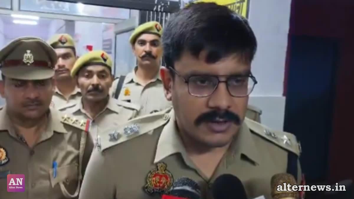 Tragedy on Expressway: 6 Dead, 25 Hurt After Canter Truck Hits Pickup Van in UP's Baghpat