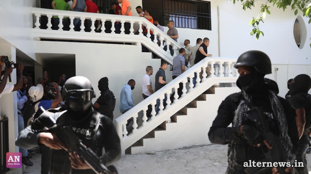 US Authorities Fly 18 Key Suspects from Haiti to Florida to Stand Trial for President Jovenel Moïse's Assassination
