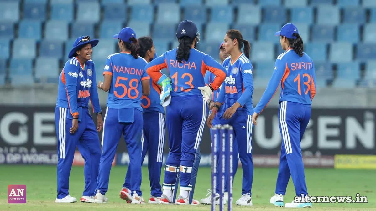 Team India Refuses to Collect Women’s Asia Cup Trophy from ACC Chief Mohsin Naqvi in Dubai Drama