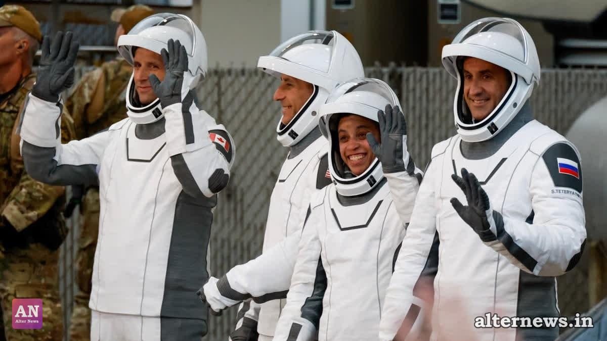 Astronauts, from left, Joshua Kutryk, of Canada, pilot Luke Delaney, commander Jessica Watkins and Cosmonaut Sergey Teteryatnikov, of Russia leave the Operations and Checkout Building at the Kennedy Space Center in Cape Canaveral, Fla., Thursday, Oct. 1, 2026 (AP)